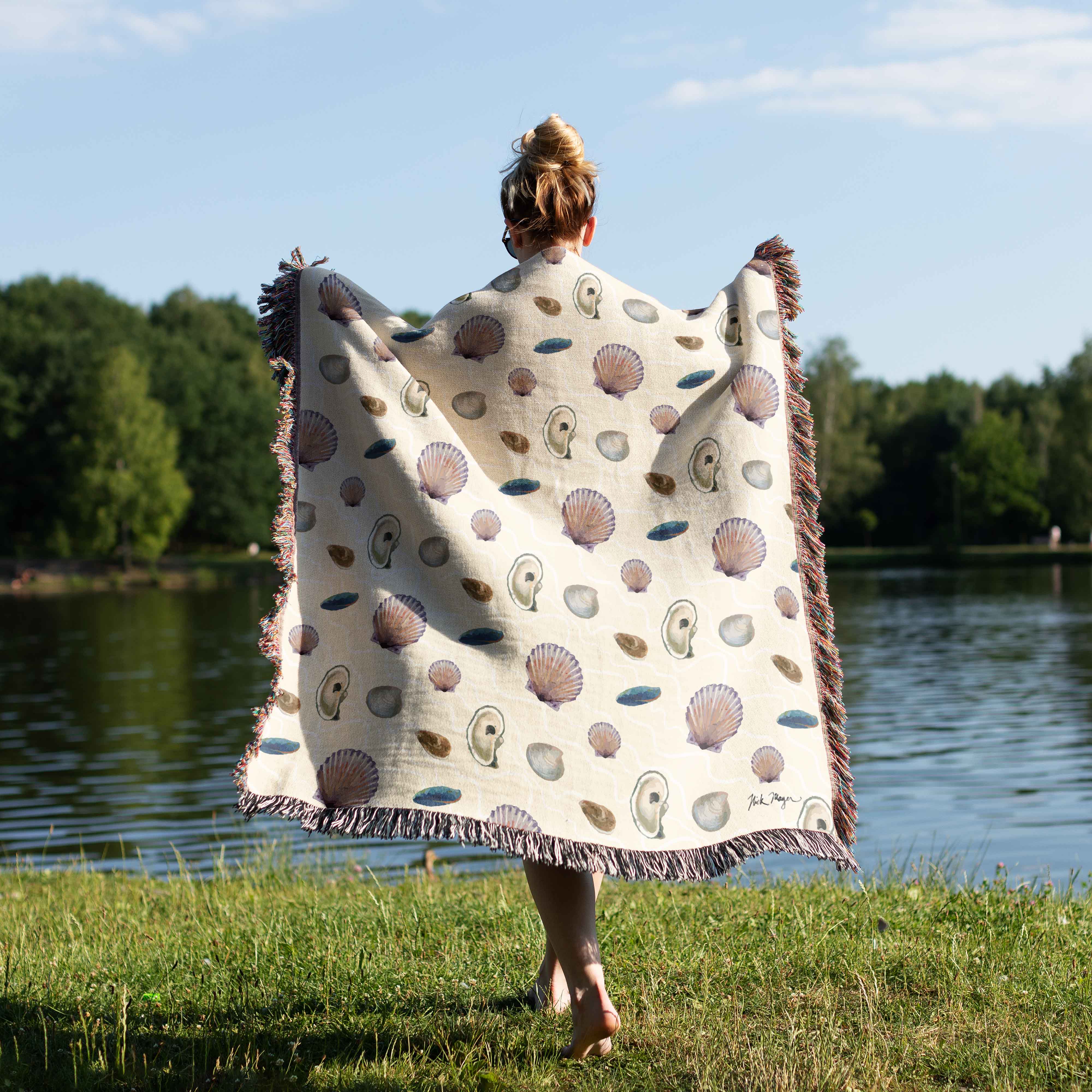 Seashells Woven Blanket